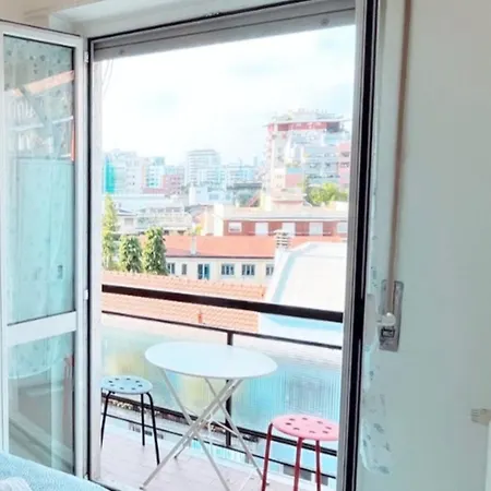 Nilce With Balcony Close To The Metro דירה *